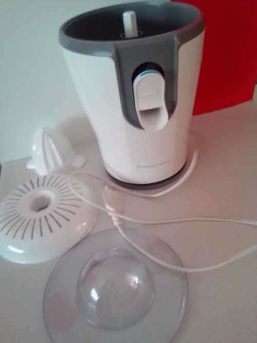 Juicers CITRUS PRESSER RUSSELL HOBBS CITRUS PRESS MACHINE working